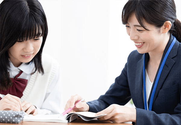 講師と高校生の生徒